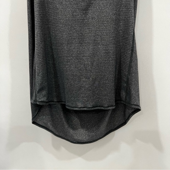 Lululemon Wild Tank Size 8 Heathered Black Strappy Back Sports Bra - Picture 11 of 16
